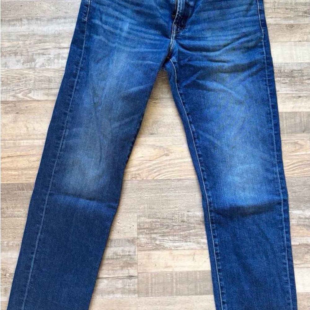 Special 2/30$
American Eagle Outfitters Blue Straight Jeans Classic Style